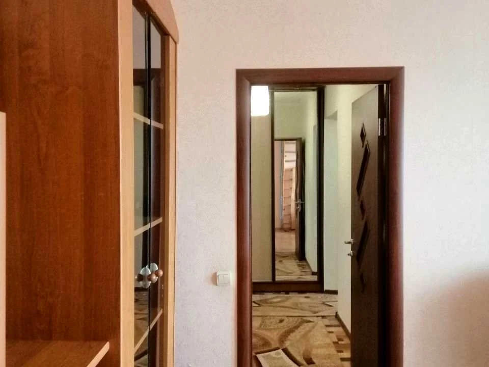 Apartment. Kyiv, Yordanska St. (Layosha Gavro)