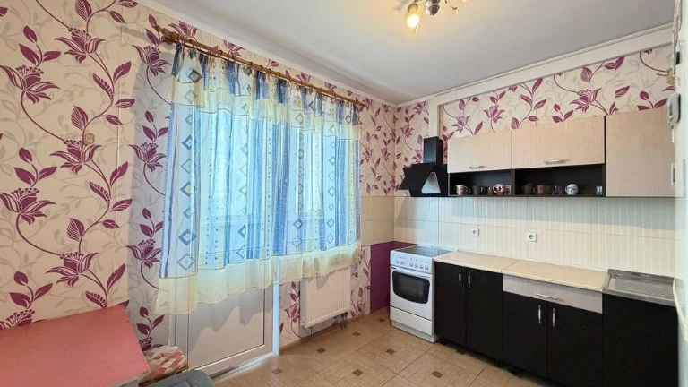 Харківське шоссе 19а, затишна 1к, ТЦ Мега Сіті, м Дарниця