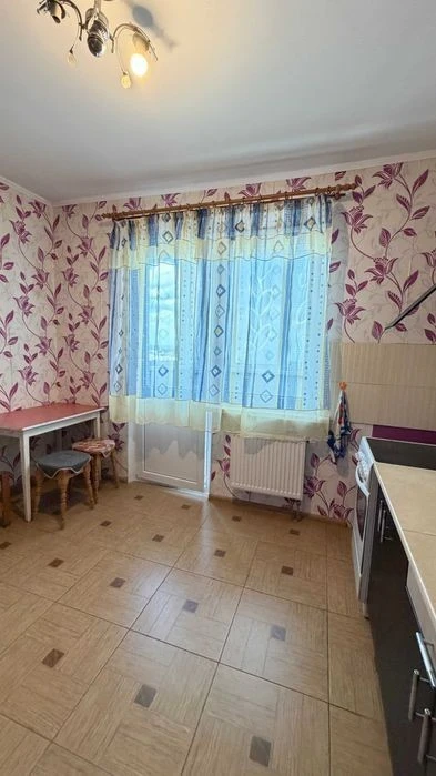 Харківське шоссе 19а, затишна 1к, ТЦ Мега Сіті, м Дарниця