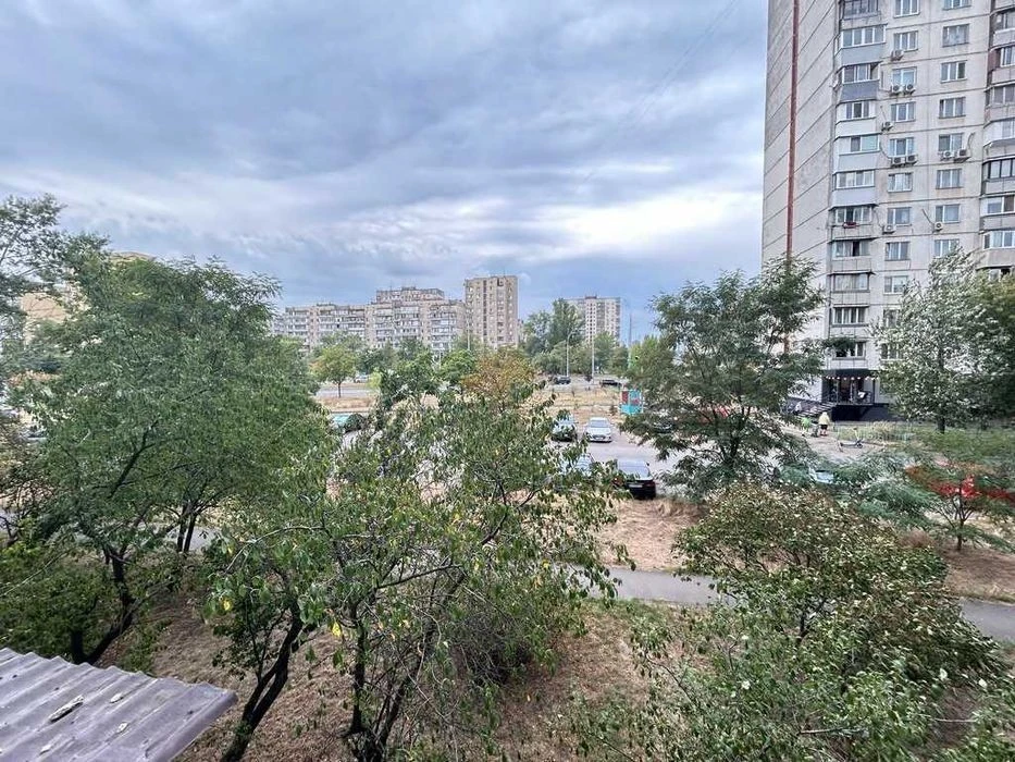 Оренда 3-кімнатної квартири на Оболоні, вулиця Зої Гайдай 10