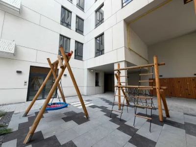 Продаж преміум квартири Коновальця 21