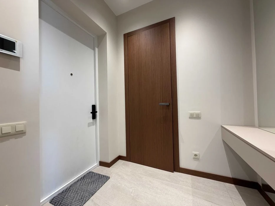 Продаж преміум квартири Коновальця 21