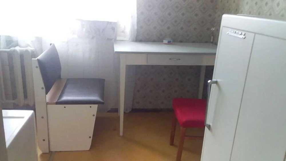 Оренда гостинки біля метро | вул. Героїв Полку Азов, 32Б