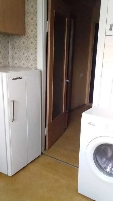 Оренда гостинки біля метро | вул. Героїв Полку Азов, 32Б