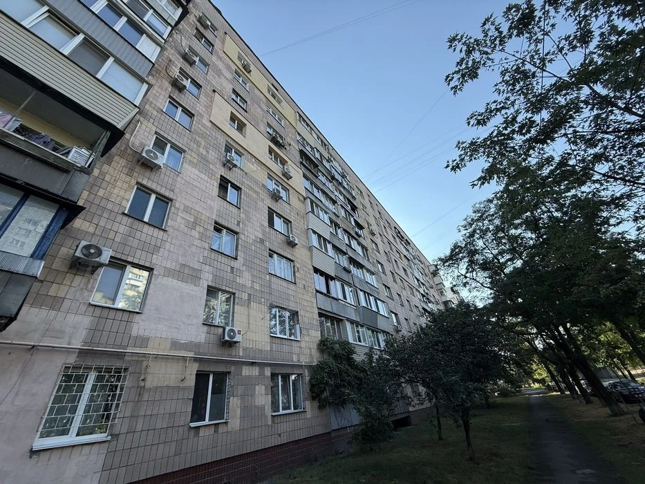 вул Санаторна 23 Тростянецька Харківський масив