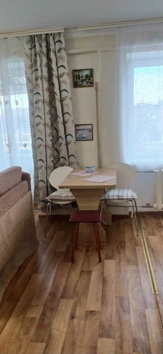 продам  квартиру 1комн на Железнодорожной   ост. Университет