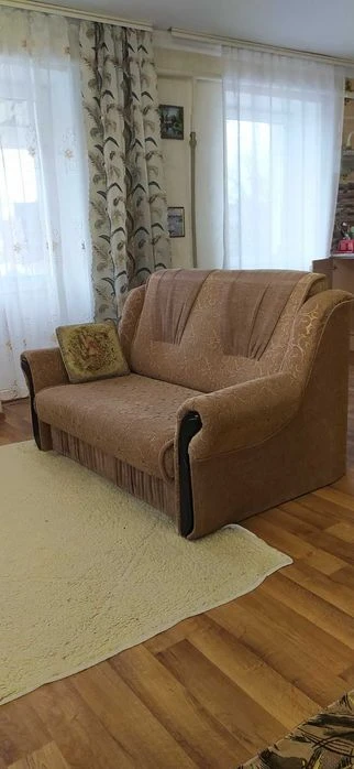 продам  квартиру 1комн на Железнодорожной   ост. Университет