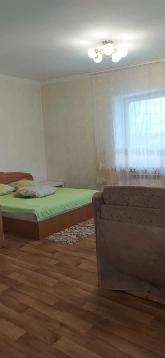 продам  квартиру 1комн на Железнодорожной   ост. Университет