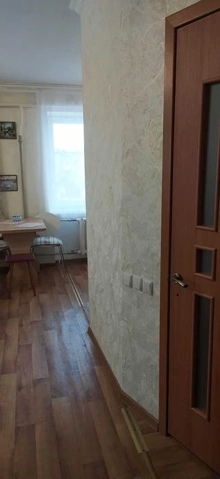 продам  квартиру 1комн на Железнодорожной   ост. Университет