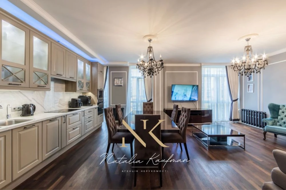 Продаж 4 к кв 105 м2. Комфорт Таун
