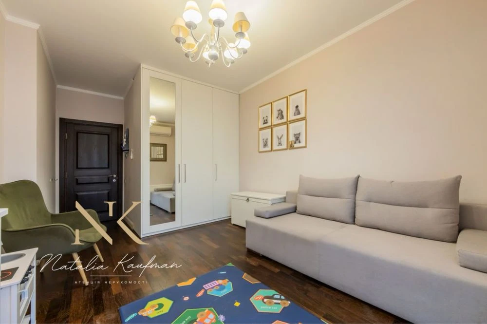 Продаж 4 к кв 105 м2. Комфорт Таун