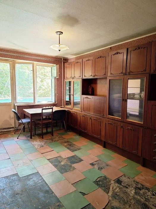 Продам 2к.кв ж/м Красный Камень,Покровский