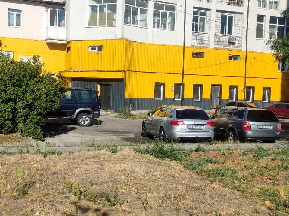 Квартира. Київ, Милославська вул.
