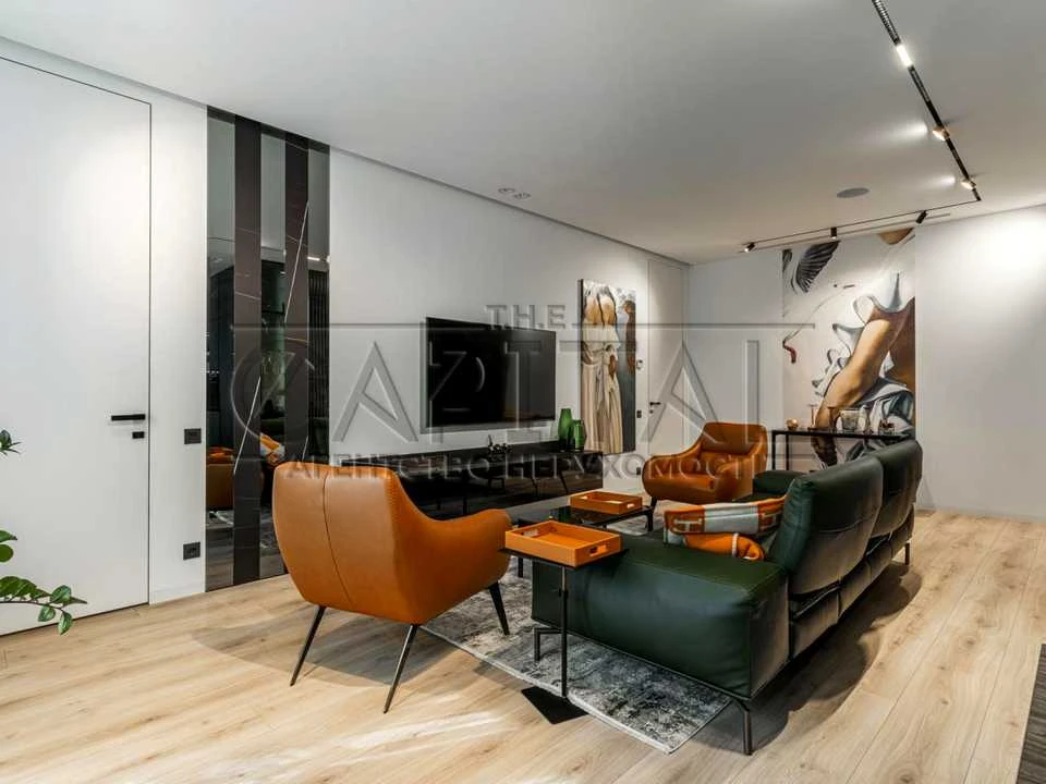 Apartment. Kyiv, Saperne Pole st.