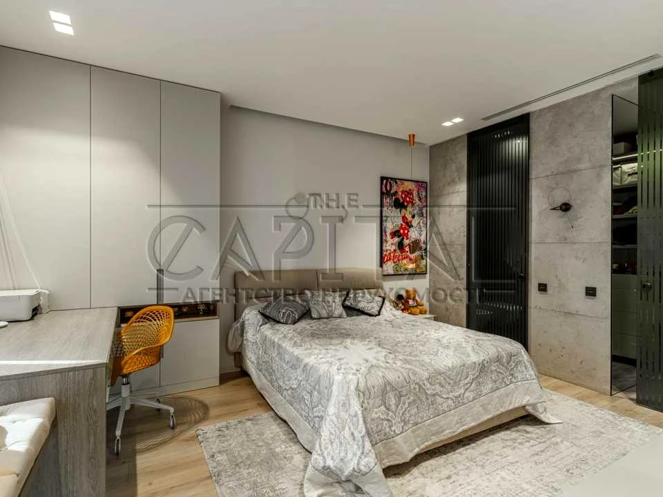 Apartment. Kyiv, Saperne Pole st.