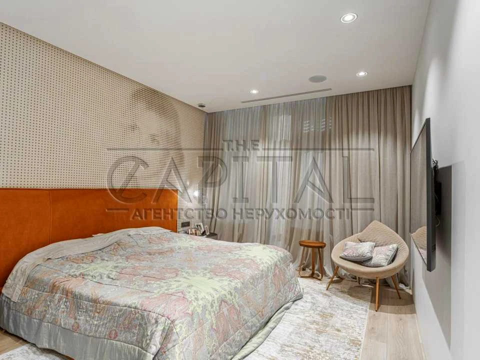 Apartment. Kyiv, Saperne Pole st.