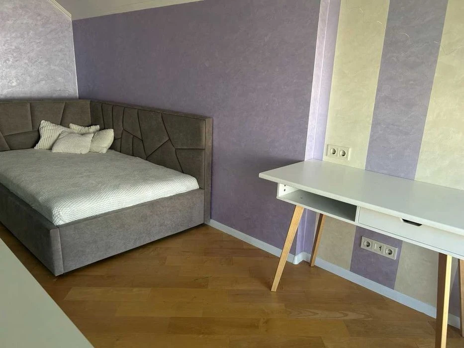 Продам дворівневу затишну та простору квартиру в районі Чайк