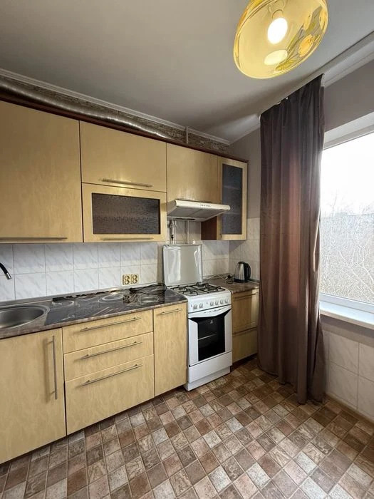 Продам 1 кім. квартиру район автовокдазлу