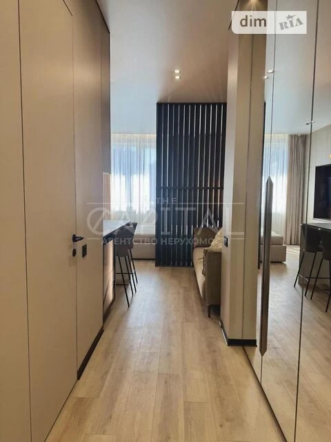 Продаж 1к квартири 37 кв. м на вул. Андрія Верхогляда 14А •