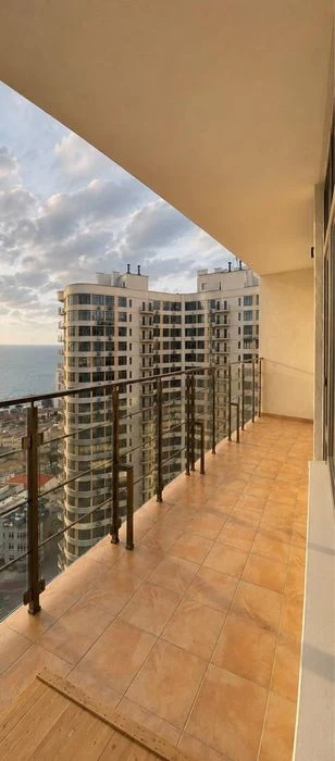 Продам 1к квартиру 40м² з терасою та видом на море ЖК 48 Пер