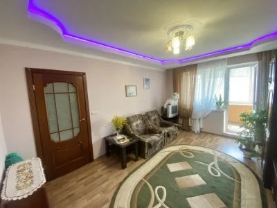 Терміново продається 2к. квартира. Вул. Стуса. Арсен. Епіцен