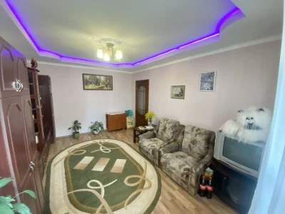 Терміново продається 2к. квартира. Вул. Стуса. Арсен. Епіцен