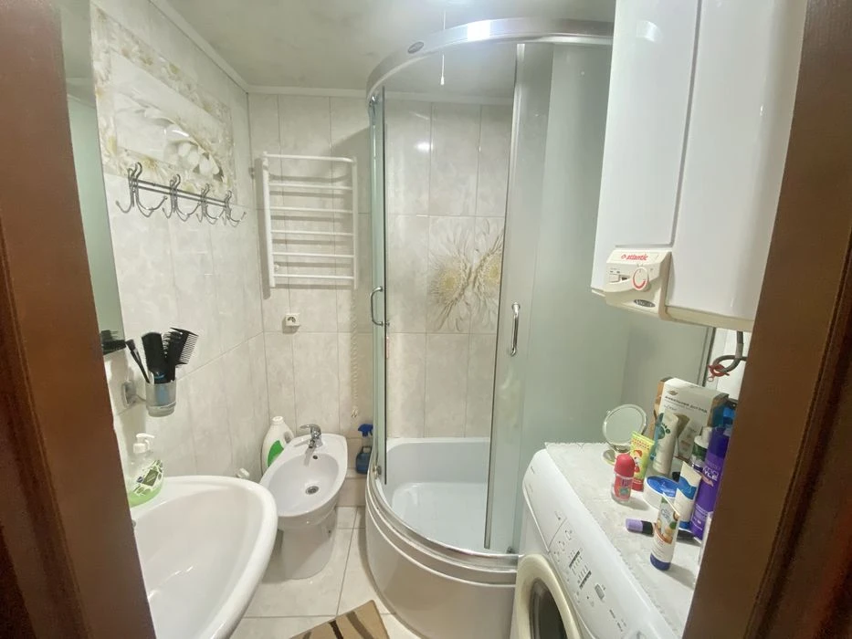 Терміново продається 2к. квартира. Вул. Стуса. Арсен. Епіцен