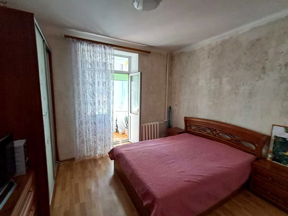 Квартира. Запоріжжя, Незалежної України вул. (40 років Радян