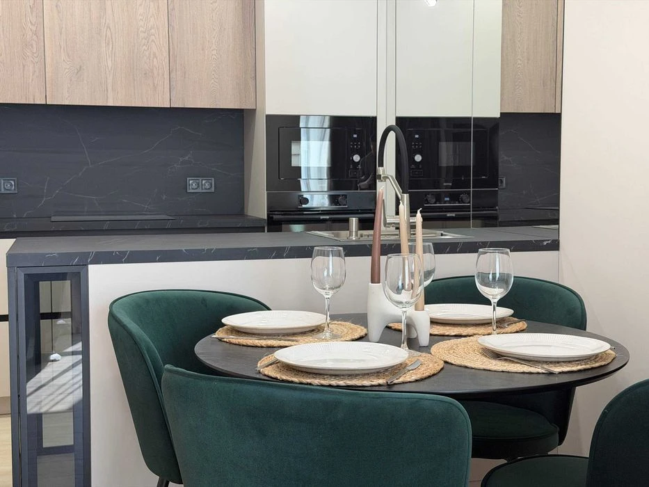 БЕЗ КОМІСІЇ Стильна 2к квартира 60 м² дизайнерський ремонт Ж