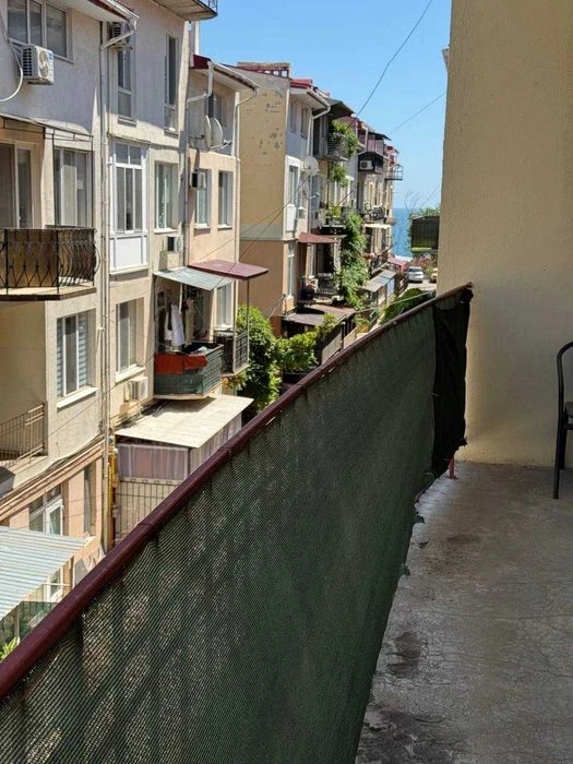2-room apartment with renovation in a brick house with gas