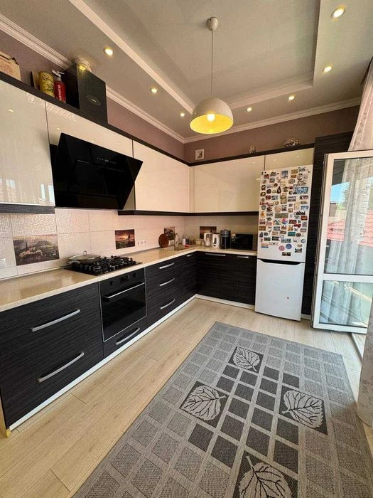 2-room apartment with renovation in a brick house with gas