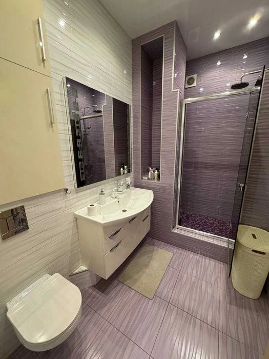 2-room apartment with renovation in a brick house with gas