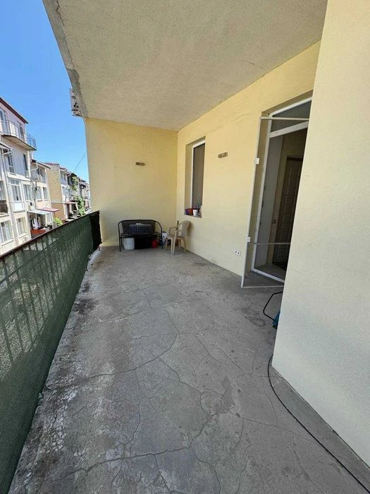 2-room apartment with renovation in a brick house with gas
