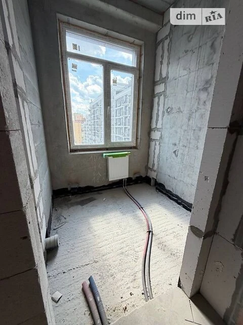 Продаж 1к квартири 30.1 кв. м на вул. Михайла Максимовича 26