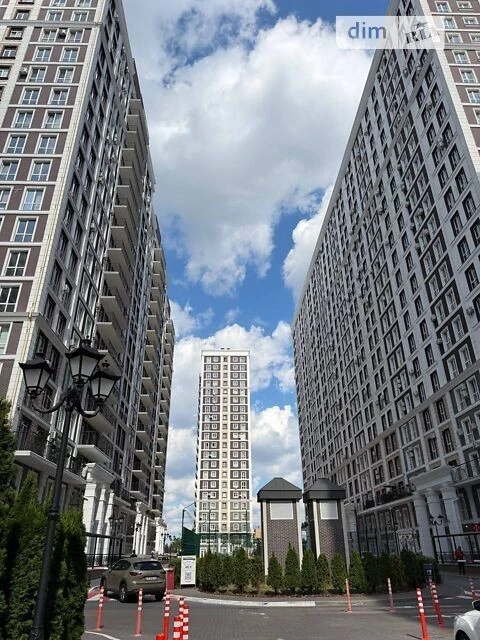 Продаж 1к квартири 30.1 кв. м на вул. Михайла Максимовича 26