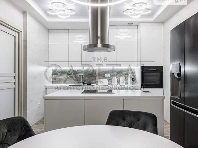Продаж 3к квартири 150 кв. м на вул. Дегтярівська 25A • ID 3