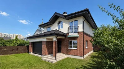 Будинок 210 м² біля метро Осокорки / Славутич | 6 соток | га
