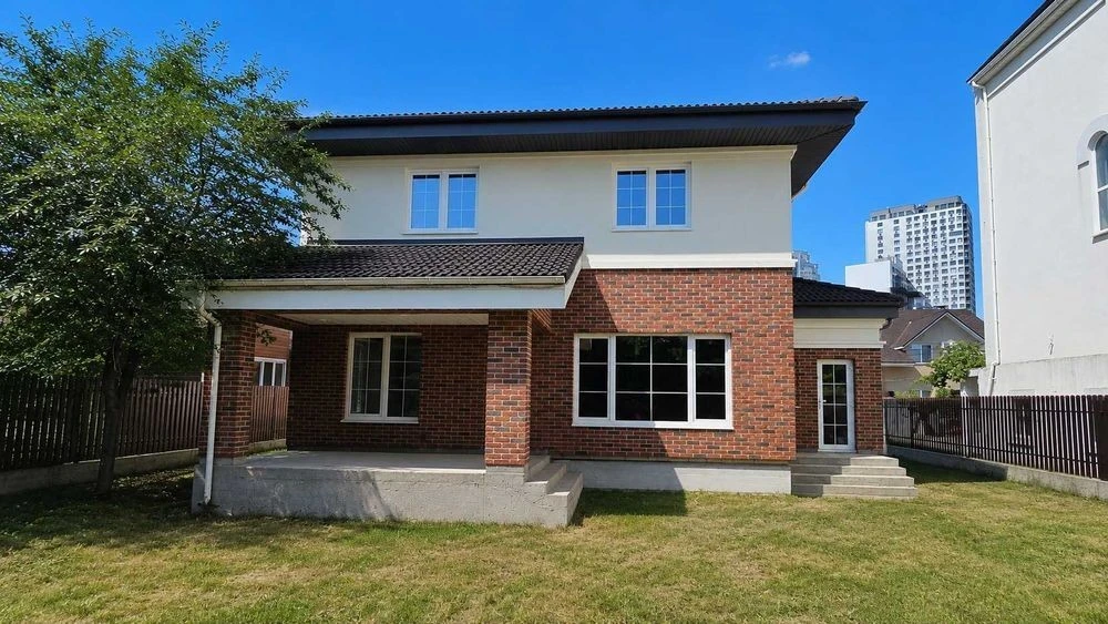 Будинок 210 м² біля метро Осокорки / Славутич | 6 соток | га
