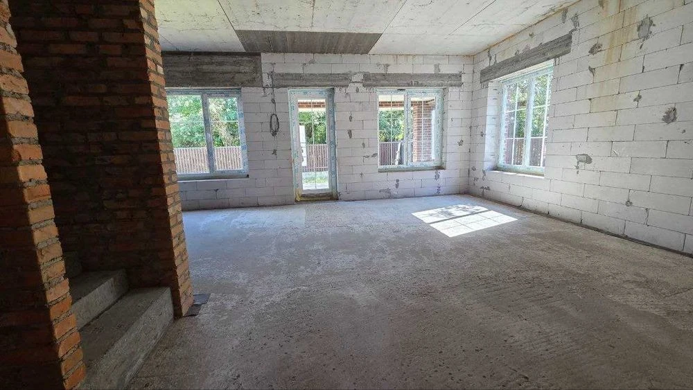 Будинок 210 м² біля метро Осокорки / Славутич | 6 соток | га