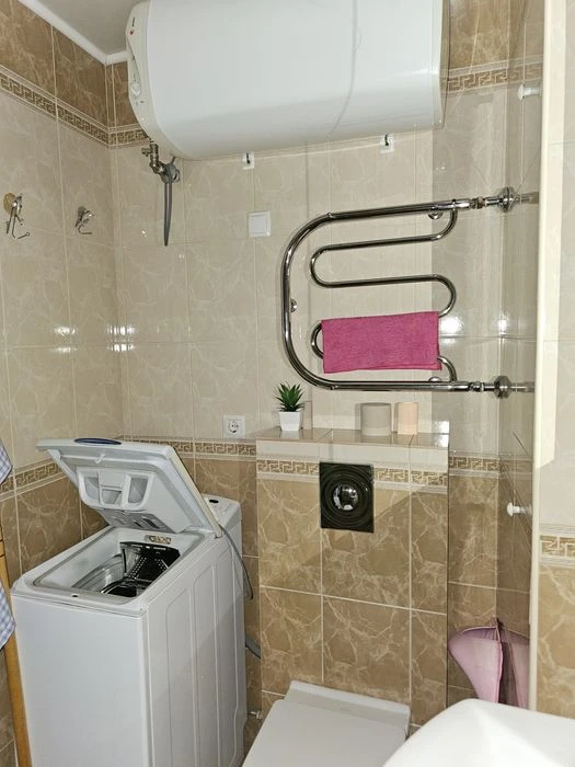 Продаю самую лучшую 3-комнатную квартииу, 2й этаж, Тракторос