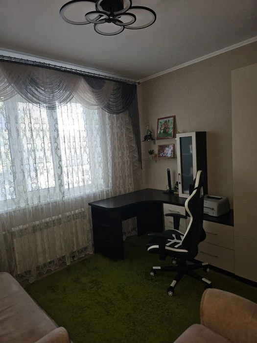Продаю самую лучшую 3-комнатную квартииу, 2й этаж, Тракторос