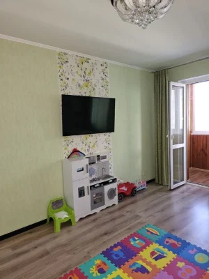 Продаю самую лучшую 3-комнатную квартииу, 2й этаж, Тракторос
