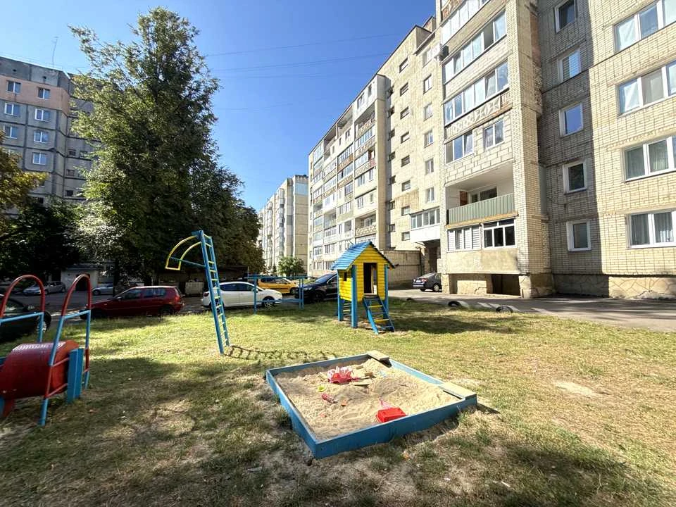 Квартира. Рівне, Кулика і Гудачека вул. (Макарова)