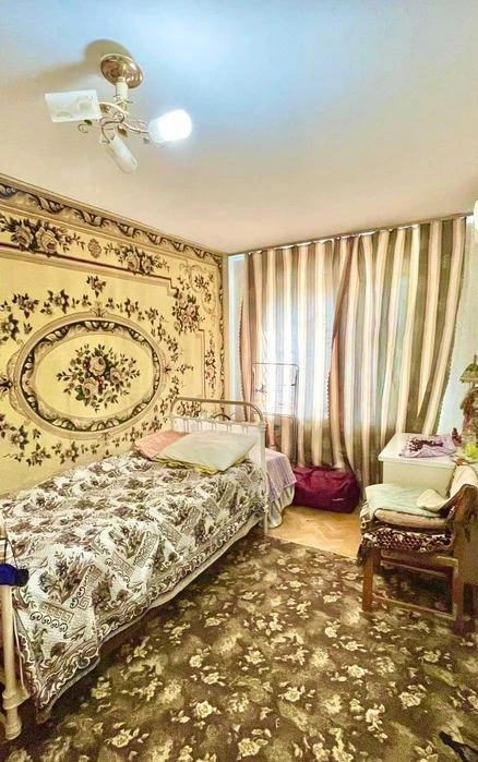 Продажа 3х комнатной квартиры. Ингульский  район. Энгельса!