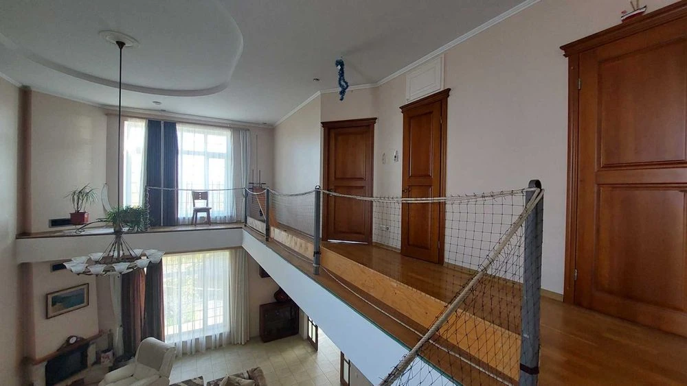 Продажа  современного 2х этажного дома в Варваровке. Возле р