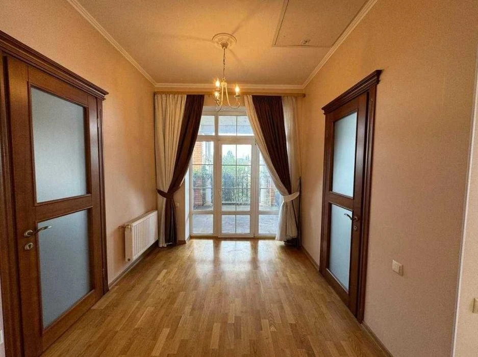 Продажа  современного 2х этажного дома в Варваровке. Возле р