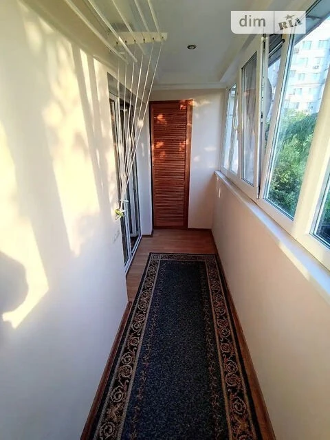 Продаж 3к квартири 84 кв. м на вул. Академіка Заболотного 13