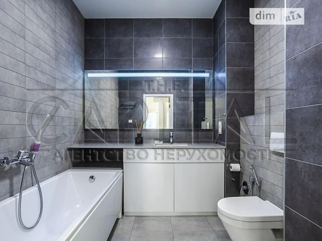 Продаж 2к квартири 88 кв. м на вул. Ділова 4 • ID 34816601