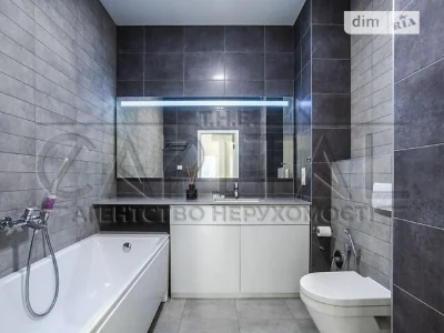 Продаж 2к квартири 88 кв. м на вул. Ділова 4 • ID 34816601