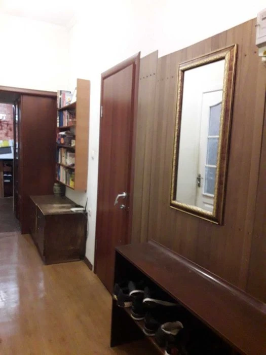 Продам 2 х комнатную  квартиру на Средней Косвенной Сталинка